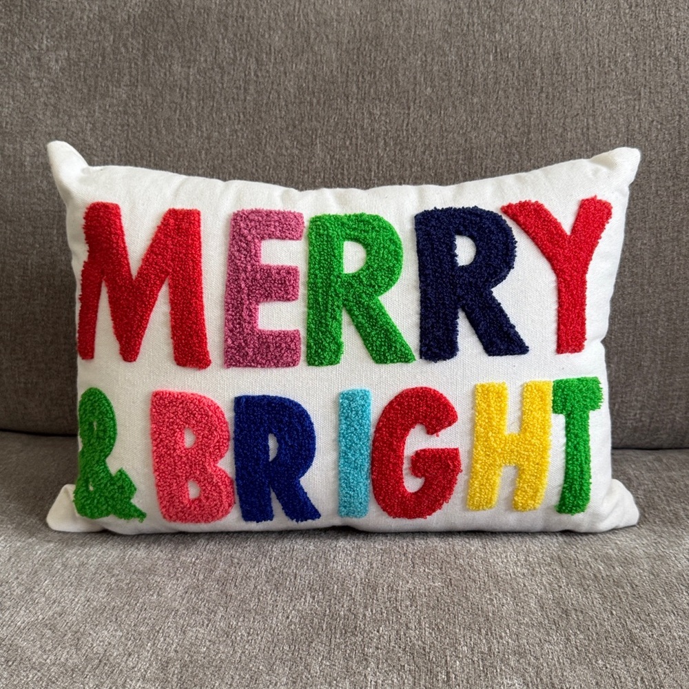 Holiday Pillow - Merry & Bright